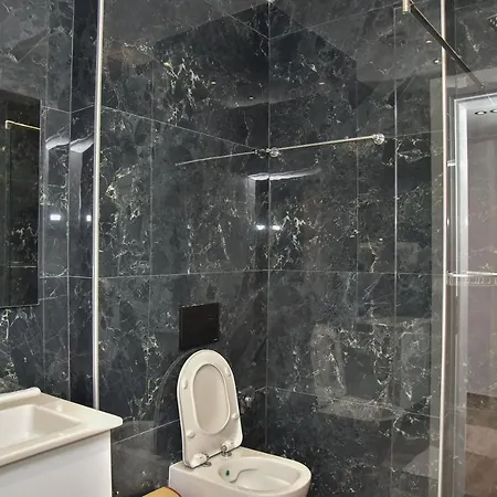 Dolanit Lubjana Hotel