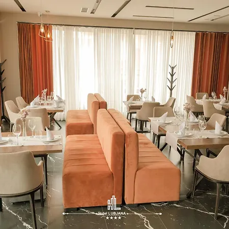 Hotel Dolanit Lubjana Durrës