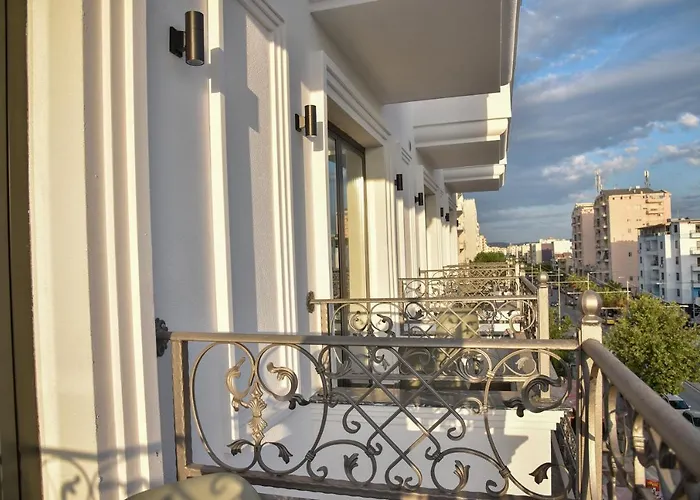 Dolanit Lubjana Отель 4*